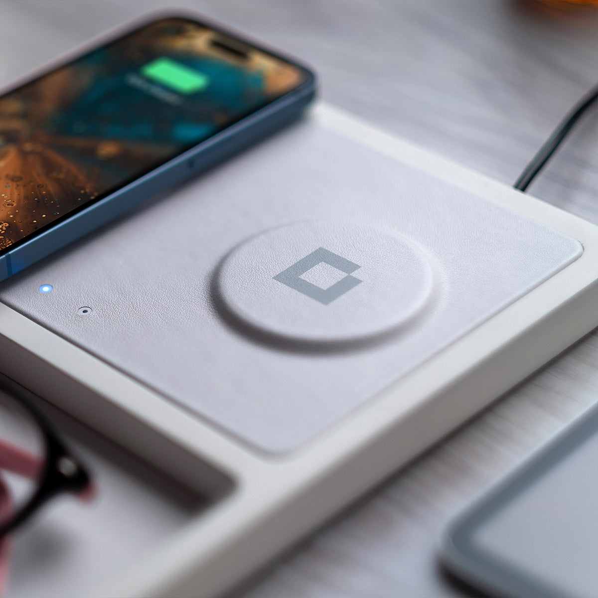 DUO TRAY White - 2-in-1 MagSafe Rustic White Wireless Charger with USB-C and A Ports Support