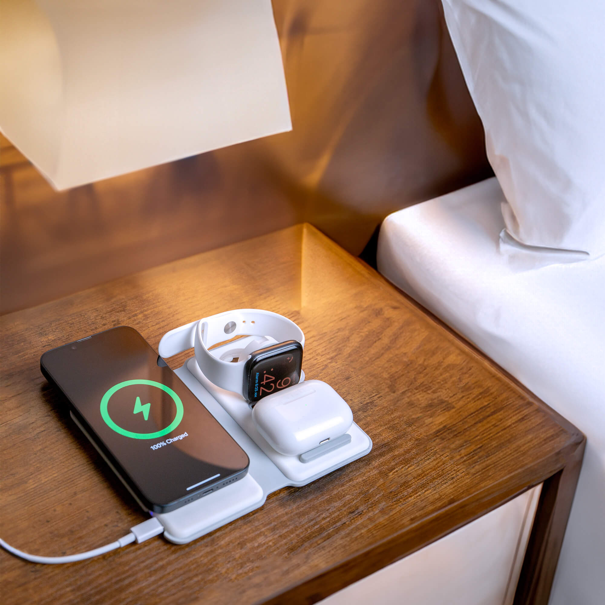 3-in-1 Foldable Wireless Charger 15W Fast for Phone Watch and Earphones - TRIO TRAVEL