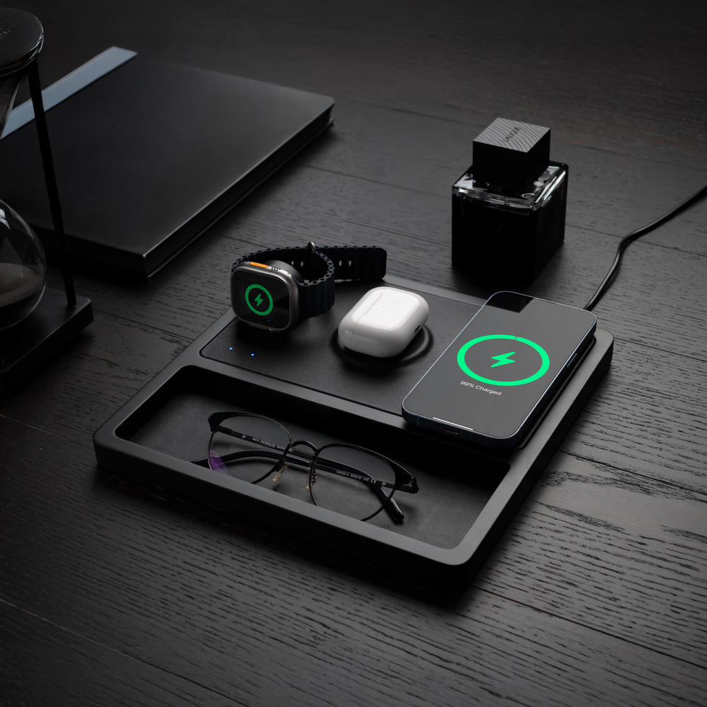 TRIO TRAY Black - 3-in-1 MagSafe Midnight Black Wireless Charger with Apple Watch Charging