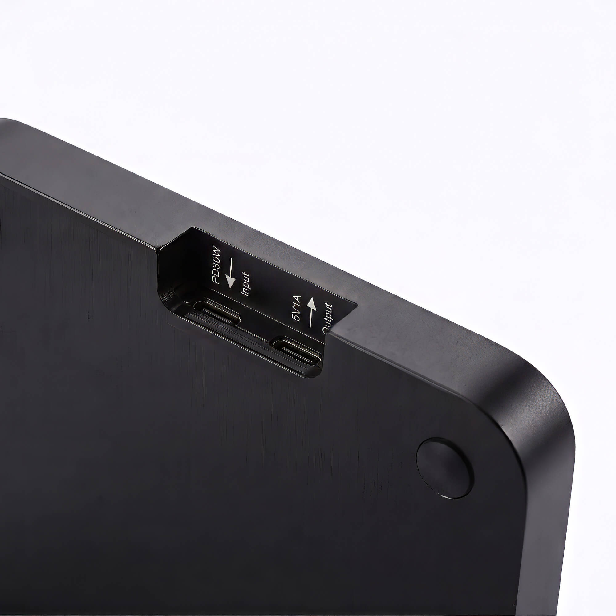 UNO TRAY - Qi2.2 Magnetic Wireless Charging Dock - Saddle Black