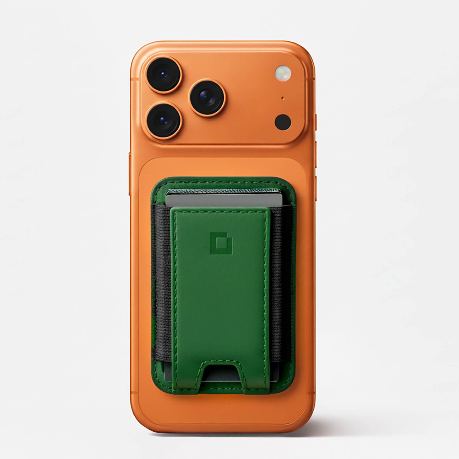 MagSafe Leather Wallet with RFID Protection – Full-Grain Green