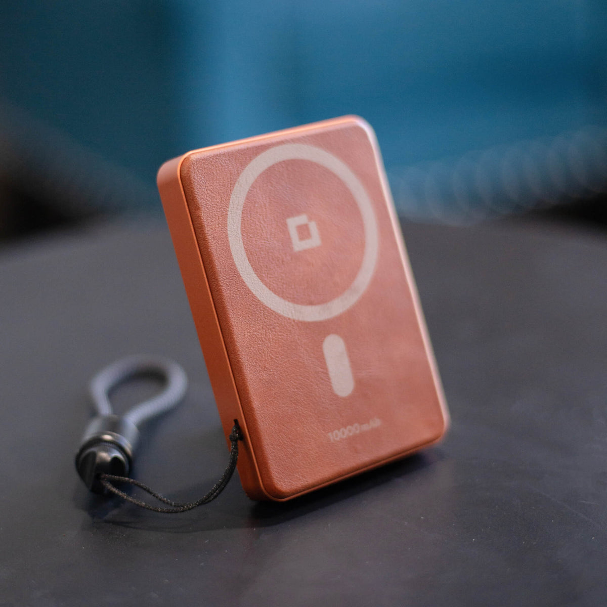 Magnetic Power Bank Qi2.2 - 25W Fast Charging, Semi-Solid - 10,000mAh - Saddle