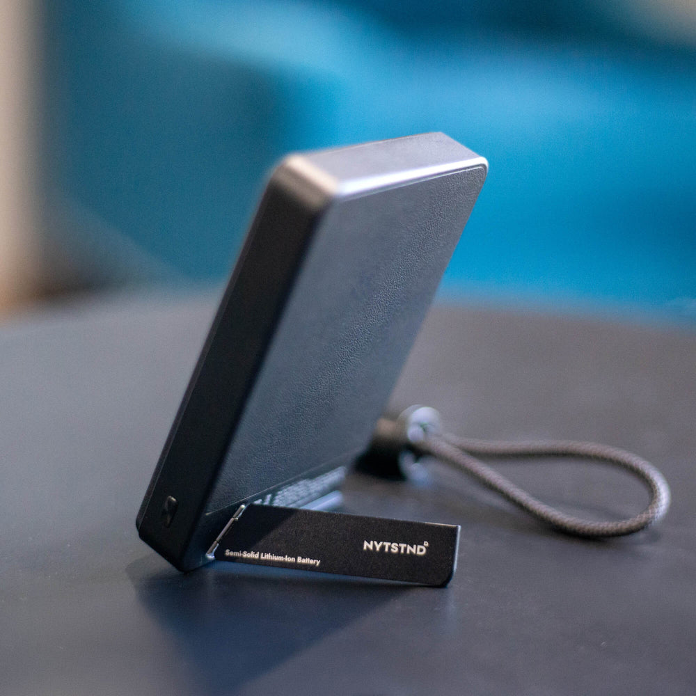 Magnetic Power Bank Qi2.2 - 25W Fast Charging, Semi-Solid - 10,000mAh - Black