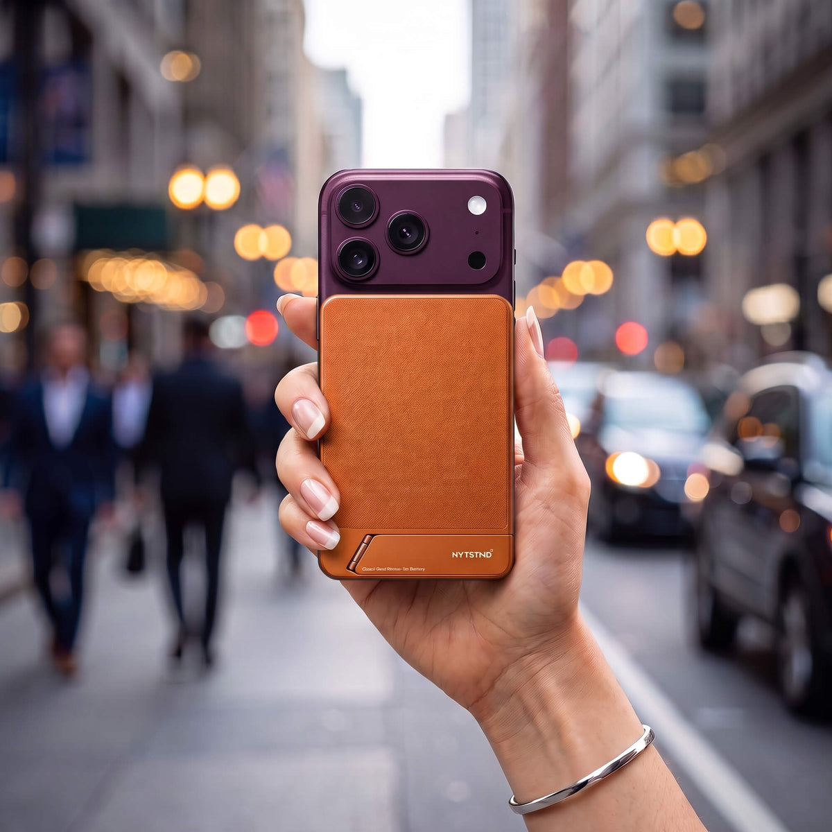 Magnetic Power Bank Qi2.2 - 25W Fast Charging, Semi-Solid - 10,000mAh - Saddle