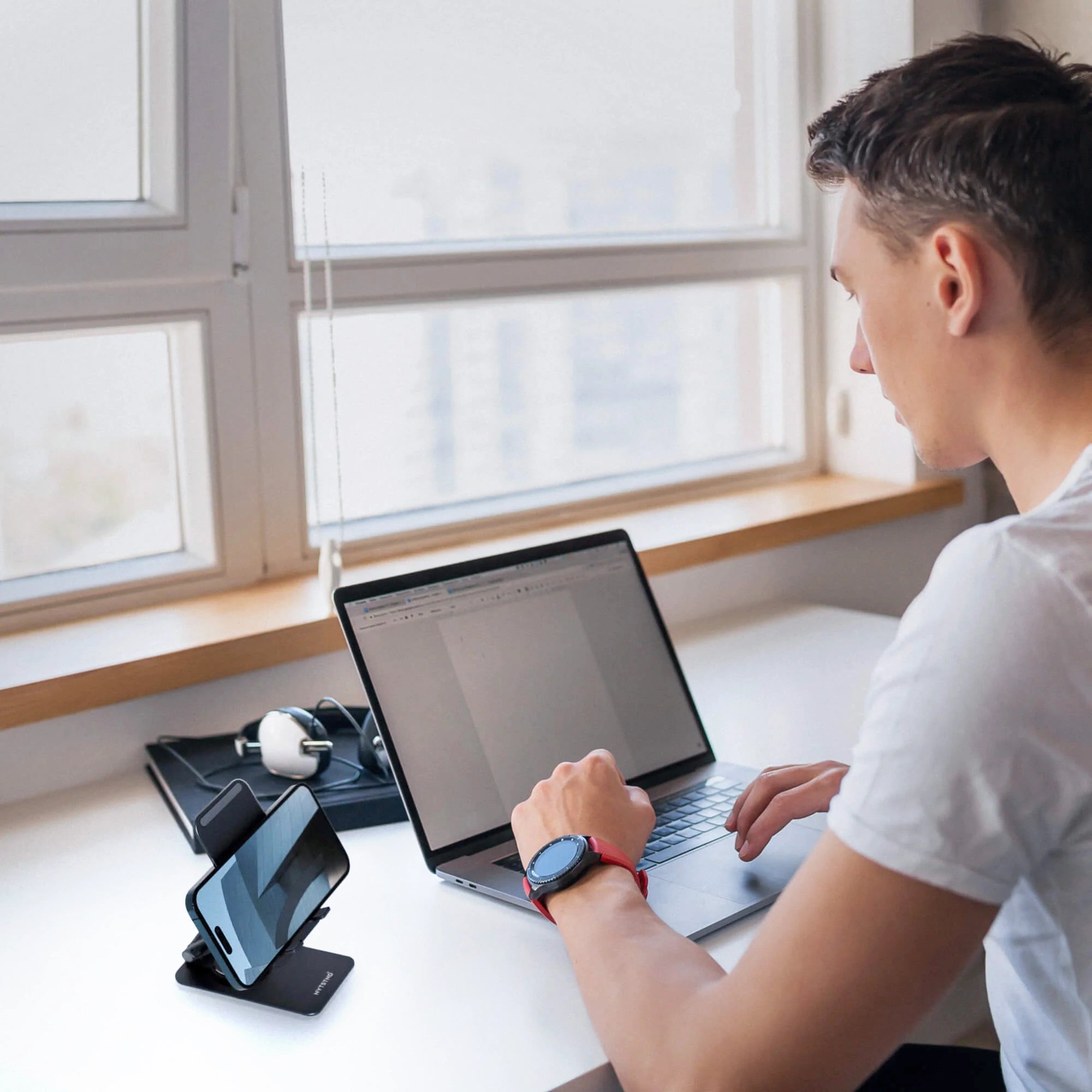 TRIO OFFICE & PHONE TABLET STAND