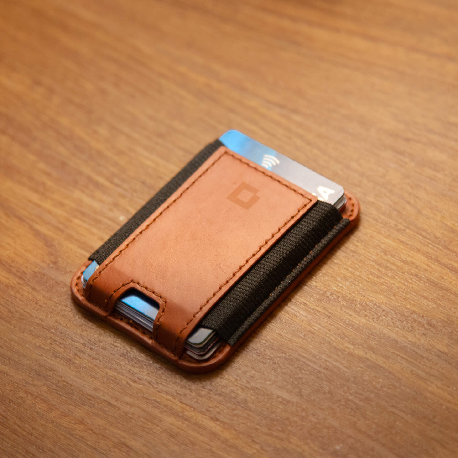 Leather Wallet MagSafe RFID Protection Magnetic Full-Grain Saddle-Brown